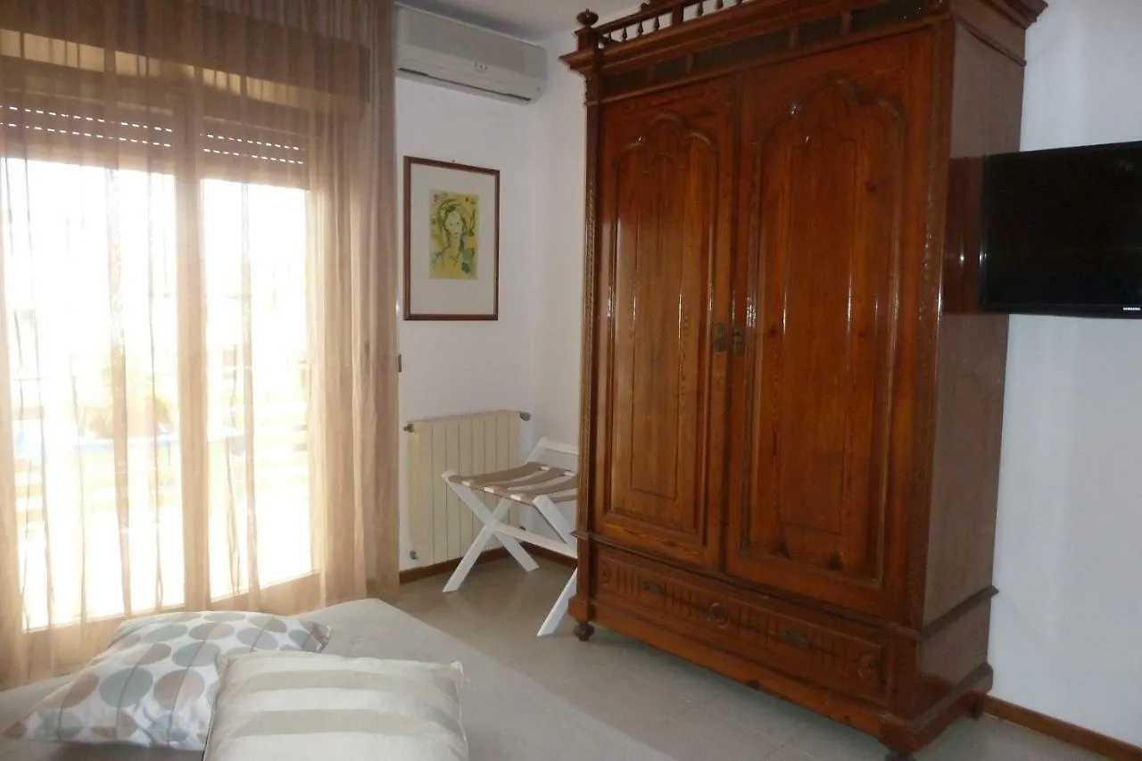 B&B Al 258 Santa Teresa Di Riva 0*,