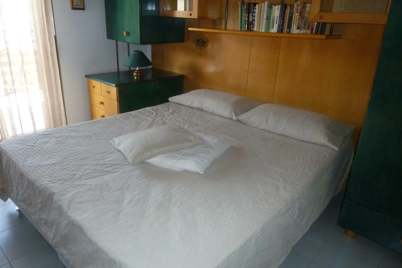 B&B Al 258 Santa Teresa Di Riva Bed & Breakfast